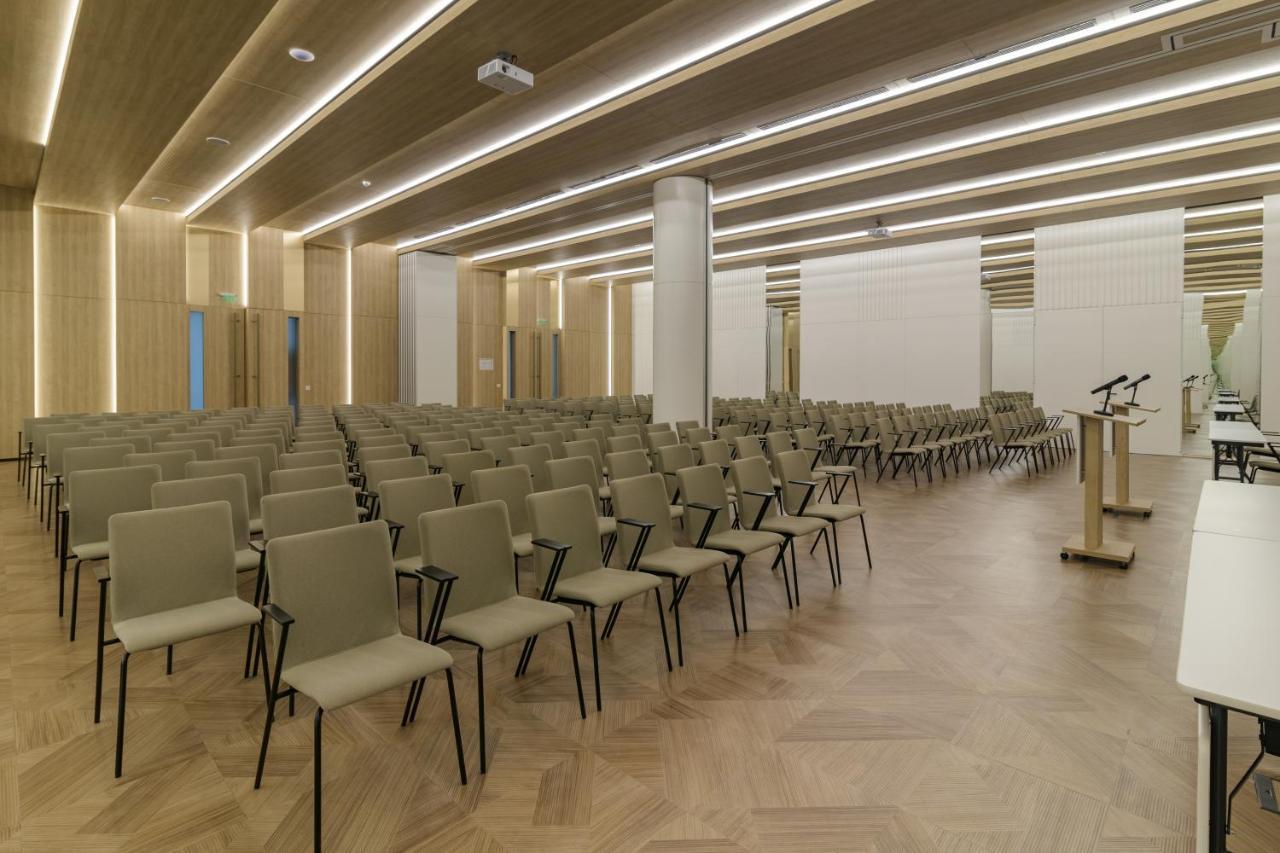 Hotel Ensana Aquahouse Saints Constantine and Helena Exterior foto The main conference hall
