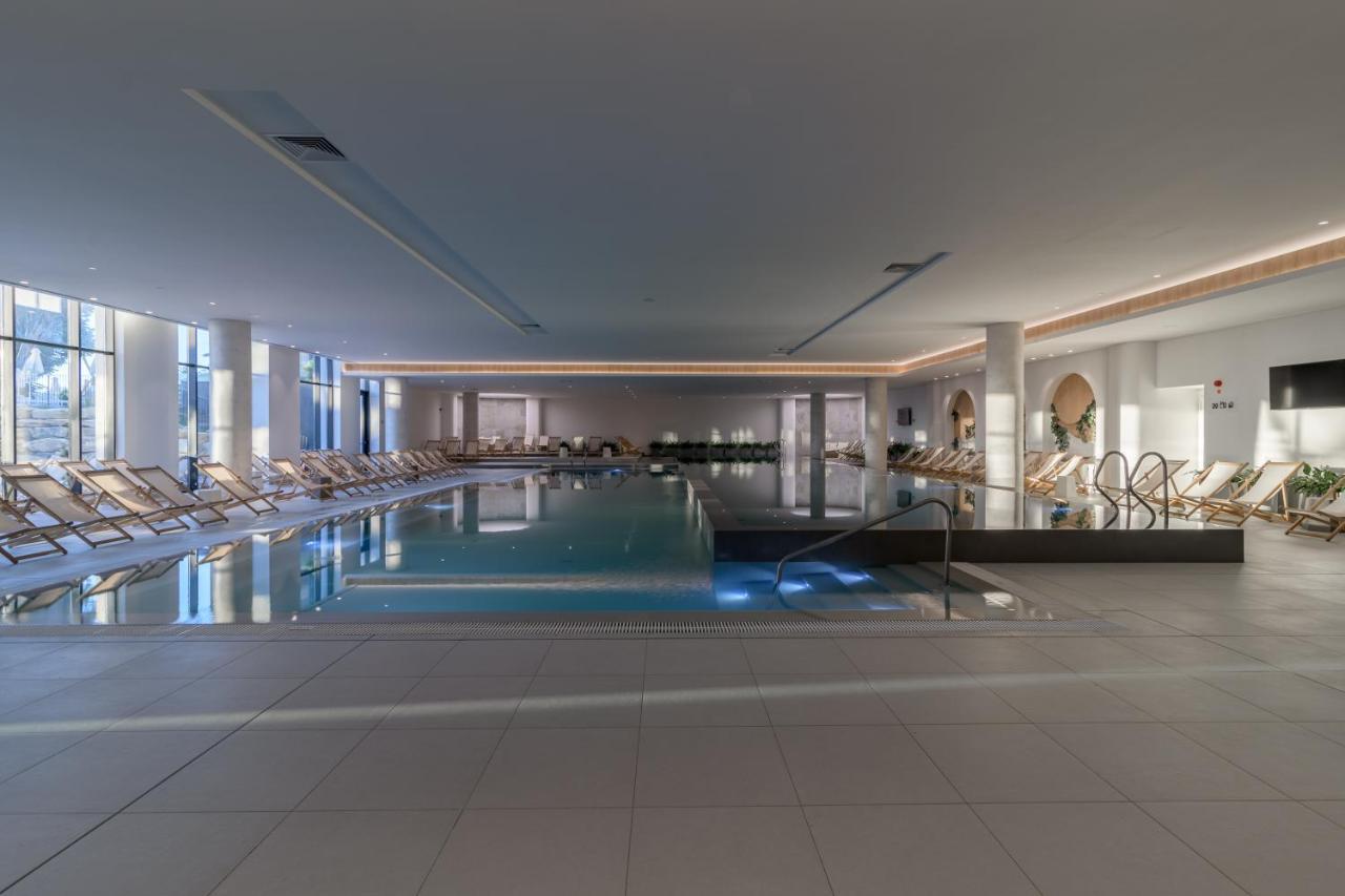 Hotel Ensana Aquahouse Saints Constantine and Helena Exterior foto The pool at the Mandarin Oriental